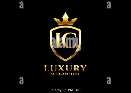 IC Elegantes Luxus-Monogramm-Logo oder Badge-Vorlage mit Rollen und königlicher Krone - perfekt für luxuriöse Branding-Projekte Stock Vektor