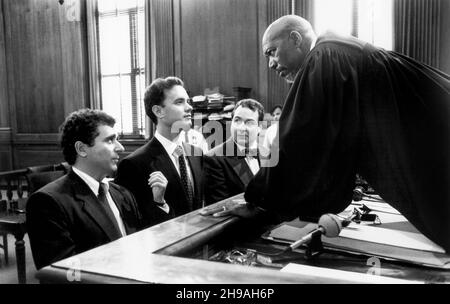 Saul Rubinek, Tom Hanks, Kevin Dunn, Morgan Freeman, am Set des Films, „Bonfire of the Eitelkeiten“, Warner Bros., 1990 Stockfoto