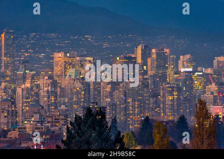 Nachtansicht von Vancouver, BC, Kanada Stockfoto