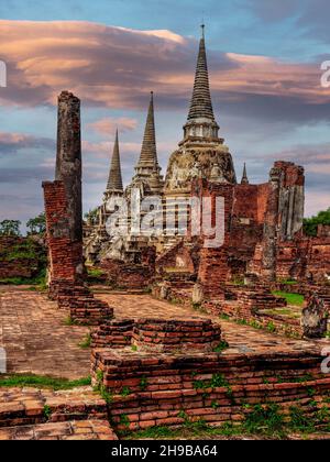 Pagoden, Chedis im Wat Phra Si Sanphet, Historischer Park Ayutthaya, Thailand, Asien Stockfoto