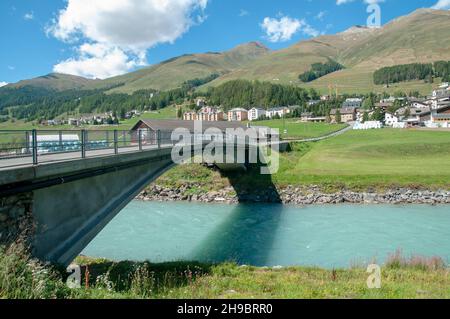 Maillard Brücke über den Inn wurde 1901 von Robert Maillard (1972-1940) in Zuoz auf dem Inn gebaut, Maloja Region, Kanton Graubünden, Schweiz Stockfoto