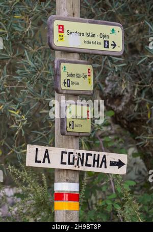 Wanderpfadmarkierung, Wegweiser, Wanderweg La Concha, Marbella, Andalusien, Spanien. Stockfoto