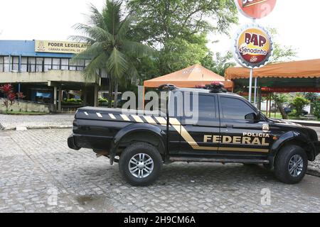 itabuna, bahia, brasilien - 13. dezember 2011: Agent der Bundespolizei während einer Polizeioperation in der Stadt Itabuna. Stockfoto