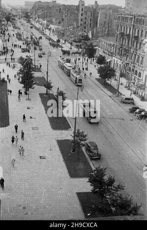 Warszawa, 1947-09. Perspektive Alej Jerozolimskich widziana z balkonu Banku Gospodarstwa Krajowego na rogu ul. Nowy Œwiat. po/mgs PAP Dok³adny dzieñ wydarzenia nieustalony. Warschau, September 1947. Blick auf Jerozolimskie Alley vom Balkon der Domestic Holding Bank an der Ecke Jerozolimskie Alley und Nowy Swiat Straße. po/mgs PAP Stockfoto