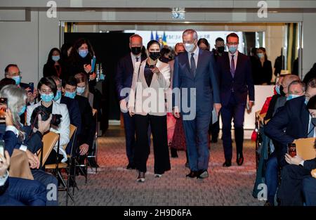 Paris, Frankreich. 06th Dez 2021. Kronprinzessin Victoria von Schweden im Pavillon Vendome in Paris, am 06. Dezember 2021, um an einem französisch-schwedischen Wirtschaftsgipfel teilzunehmen und eine Rede zu halten Kredit: Albert Nieboer/Netherlands OUT/Point de Vue OUT/dpa/Alamy Live News Stockfoto