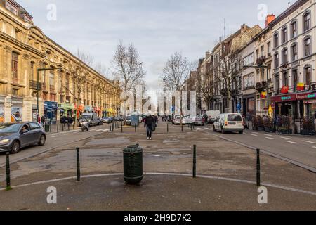 BRÜSSEL, BELGIEN - 18. DEZEMBER 2018: Blick auf die Stalingrad Avenue in Brüssel, der Hauptstadt Belgiens Stockfoto