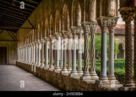 Kreuzgang, Benediktinerkloster, Kathedrale Santa Maria Nuova, Monreale, Sizilien, Italien Stockfoto