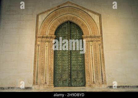 Südeingang, Tür, Kathedrale Santa Maria Nuova, Monreale, Sizilien, Italien Stockfoto