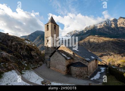 Boi, Sant Joan, Blick von Südosten vor Bergkulisse Stockfoto