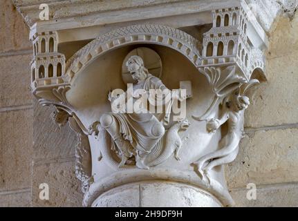 Plaimpied-Givaudins, Kirche Saint-Martin aus dem Jahr 1080, Kapitel mit der Recherche Christi, Meister von Plaimpied Stockfoto