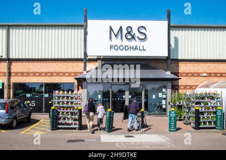 Geschäfte, Einkaufen, Einzelhandel, Outlets, AT, Anchor Retail Park, umfassen, Asda Hartlepool Superstore, Matalan, Next, Marks and Spencer, M&S, foodhall, AT, in, On, Marina Way, Anchor Retail Park, Hartlepool, A, groß, Hafen, Stadt, On, Küste, Küste, von,County Durham,North East, England,Englisch,Großbritannien,Großbritannien,Großbritannien Stockfoto