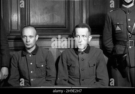 Gdañsk, 1947-10. Proces grupy funkcjonariuszy niemieckiego obozu konzentracyjnego w Stutthofie, w dniach od 8 do 31 paŸdziernika. S¹dzono 24 SS-manów i jednego wiêŸnia funkcyjnego. W wniku procesu skazano na karê œmierci: Kierownika III Wydzia³u SS Hauptsturmführera Teodora Meyera, komendanta obozu ¿ydowskiego SS Oberscharführera Ewalda Fotha, SS Oberscharführera Alberta Paulitza, SS Unterscharführera Fritza Petersa, SS Oberscharführera Hansa Racha, SS Rottenführera Karla Zurella, SS Unterscharführera rottenführera, SS Paula Rottenführera, SS Al Rottenführera, SS Stockfoto