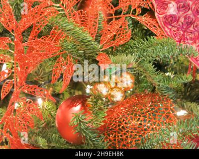 Nahaufnahme - Weihnachtsbaumschmuck Stockfoto