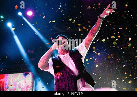 Madrid, Spanien. 06th Dez 2021. Die Aufnahmemonistin Nicky Jam tritt auf der Bühne des Wizink Center in Madrid auf. Kredit: SOPA Images Limited/Alamy Live Nachrichten Stockfoto