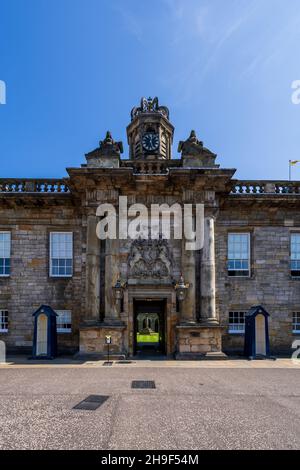 Detail der zerstörten Holyrood Abbey im Palace of Holyroodhouse in Edinburgh, Schottland, Großbritannien Stockfoto