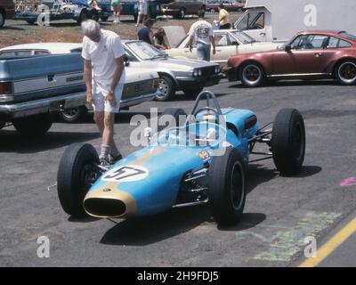 #57 1962 F1 Brabham BT4 in Pukekohe, NZ, 10. Dezember 1989, vermutlich nach der Restaurierung. Es wurden nur 4 BT4 gebaut und es wird angenommen, dass dieses nach Großbritannien zurückgebracht wurde. Stockfoto