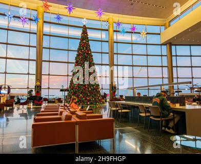 Salt Lake City, DEZEMBER 5 2021 - Innenansicht des internationalen Flughafens von Salt Lake City Stockfoto