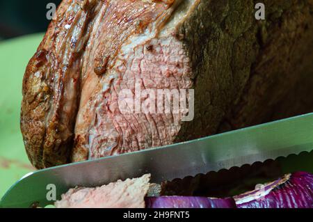 Rinderbraten. Braten-Abendessen im englischen Stil. Weihnachtsessen. Stockfoto