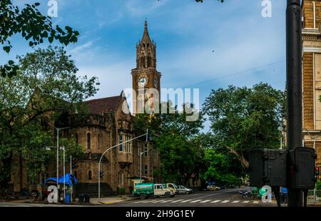 MUMBAI, INDIEN - 2. Oktober 2021 : Heritage architecture of University of Mumbai located in Fort Mumbai India. Eine der frühesten staatlichen Universitäten i Stockfoto