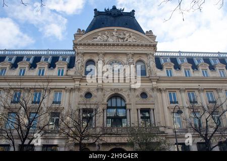 Der zentrale Pavillon des Le Centorial Crédit Lyonnais - Hôtel des Italiens - der ehemalige Hauptsitz der Bank, Boulevard des Italiens, Paris Framce Stockfoto