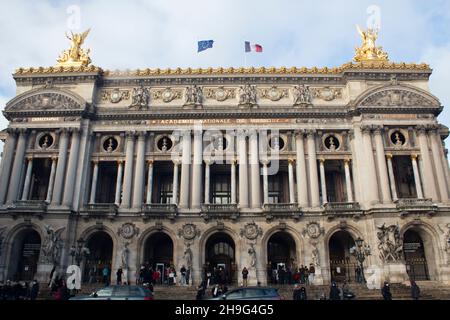 Palais Garnier oder Opéra Garnier, das Opernhaus am Place de l'Opéra Paris, Frankreich. Stockfoto
