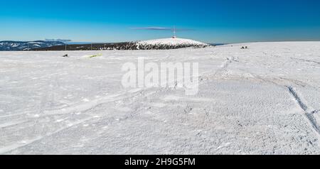 Praded, Keprnik, Serak und Vozka Hügel von Vysoka Loch Hügel im Winter Jeseniky Berge in der Tschechischen republik Stockfoto