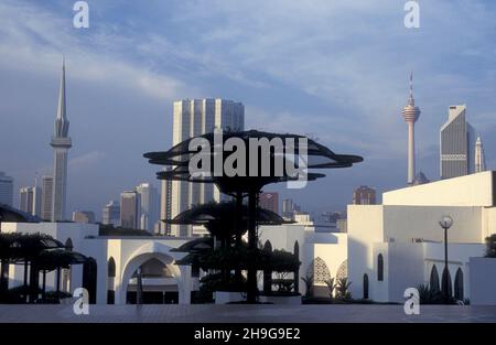 Die Moschee von Masjid Negara in der Stadt Kuala Lumpur in Malaysia. Malaysia, Kuala Lumpur, August 1997 Stockfoto