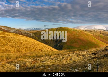 Great Hill über dem Devils Beef Tub in den Scottish Borders Stockfoto