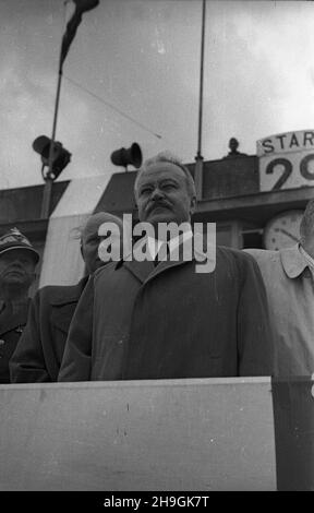 Warszawa, 1948-06-25. Konferenzcja Ministrów Spraw Zagranicznych oœmiu pañstw odnoœnie decyzji Konferenzcji Londyñskiej w krawie Niemiec. Do Warszawy przybyli: Wicepremier i Minister spraw zagranicznych ZSRR Wiaczes³aw Mo³otow, Minister spraw zagranicznych Republiki Wêgierskiej Erik Molnar, Minister spraw zagranicznych Federacyjnej Ludowej Republiki Jugos³awii Stanoje Simic, Minister spraw zagranicznych Republiki Czechos³owackiej Vladimir Clementis, Minister Pauspraw zagranicznych Rumuñskiej Ludzepnych war Minister Anna pauwicznych Bu³garskiej Stockfoto