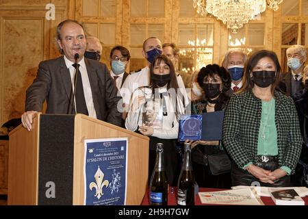 Paris, Frankreich. 6th Dez 2021. Jacques-Olivier Boudon Gewinner des Prix des Empires 2021 für sein Buch „Napoléon le dernier Romain“ (Les Belles Lettres) Stockfoto