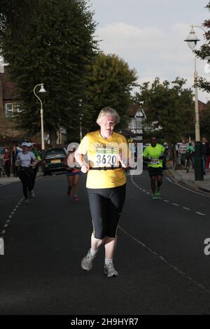 Szenen aus dem Ealing-Halbmarathon 2013 Stockfoto