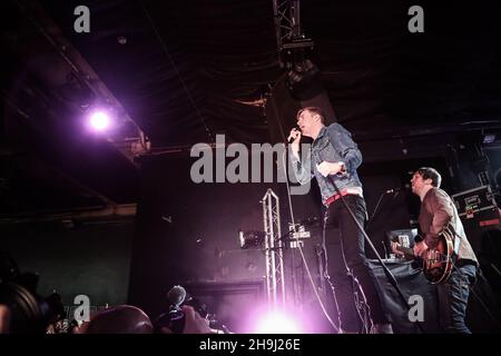 Kaiser Chiefs treten bei einem geheimen Gig beim Great Escape 2014 in Brighton, Großbritannien, auf Stockfoto