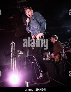 Kaiser Chiefs treten bei einem geheimen Gig beim Great Escape 2014 in Brighton, Großbritannien, auf Stockfoto