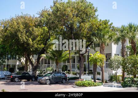 Foto der Banyan Court Wohnanlagen, an der Front Street, Key West, Florida, USA. Stockfoto