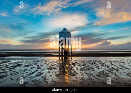 Leuchtturm bei Sonnenuntergang, Burnham auf See, somerset 2021 Stockfoto