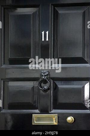 Die Tür der Downing Street Nr. 11 in London. Fototermin: Mittwoch, 8. März 2017. Bildnachweis sollte lauten: Richard Gray/EMPICS Entertainment Stockfoto