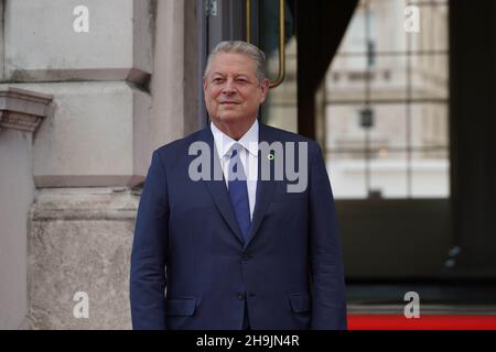 Al Gore posiert für Fotos auf dem roten Teppich vor einer Q&A-Sitzung vor der Vorführung der britischen Premiere einer unbequem Fortsetzung Truth to Power im Somerset House in London. Fotodatum: Donnerstag, 10. August 2017. Bildnachweis sollte lauten: Richard Gray/EMPICS Entertainment Stockfoto