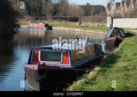 Schiffe auf dem Grand Union Canal in der Nähe von Hanwell, West-London. Fotodatum: Sonntag, 25. Februar 2018. Bildnachweis sollte lauten: Richard Gray/EMPICS Entertainment Stockfoto