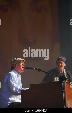 Steve Winwood und Gitarrist Jim Capaldi treten beim British Summer Time Festival 2018 im Hyde Park in London live auf der Great Oak Stage auf. Fotodatum: Sonntag, 8. Juli 2018. Bildnachweis sollte lauten: Richard Gray/EMPICS Stockfoto