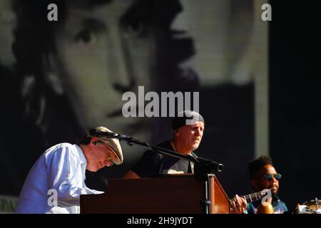 Steve Winwood und Gitarrist Jim Capaldi treten beim British Summer Time Festival 2018 im Hyde Park in London live auf der Great Oak Stage auf. Fotodatum: Sonntag, 8. Juli 2018. Bildnachweis sollte lauten: Richard Gray/EMPICS Stockfoto