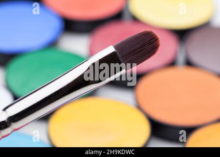 Pinsel, Make-up, bunt, Palette, Farbkasten, Verschiedene, Make-up-Farben, Orange, schräg, Auswahl, Objekte, mehrere, Make-up, Mix, Hintergrund, Einige, Stockfoto