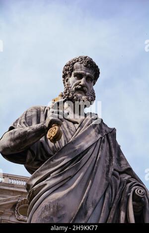 Statue des ersten katholischen Papstes, St. Peter Stockfoto