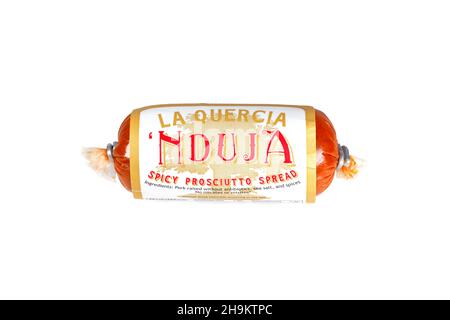 La Quercia 'Nduja Spicy Prosciutto verbreiten spießbare Salami isoliert auf weißem Hintergrund. Ausschnitt Bild für Illustration und redaktionelle Verwendung. Stockfoto