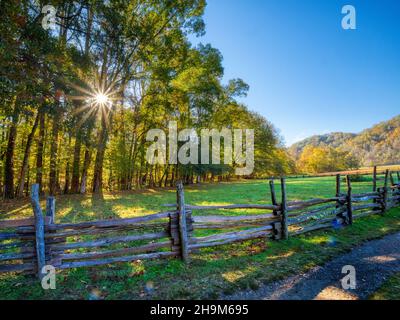 19th Century Mountain Farm Museum im Oconaluftee Visitors Center im Great Smoky Mountains National Park in North Carolina, USA Stockfoto