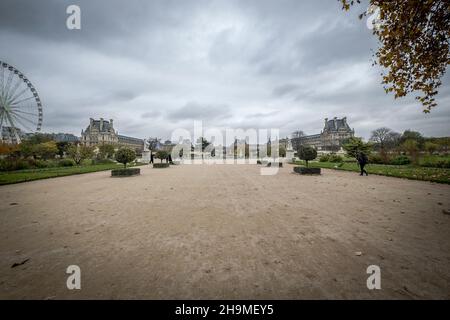 Tuileries Garden in Paris, Frankreich. Der Garten ist ein öffentlicher Garten, der sich zwischen dem Louvre und dem Place de la Concorde im Arrondissement von 1st befindet Stockfoto