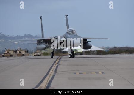 F-15 Strike Eagle Taxis am MCAS Miramar, Kalifornien Stockfoto