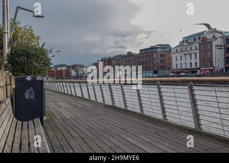 Dublin während der Pandemie, Dublin durch die Linse, Wandern in Dublin, Stadtfotografie, Straßenfotografie, Dublin, Irland Stockfoto