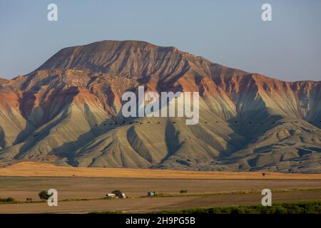 Farbenfrohe geologische Formationen. Nallihan Bird Sanctionary (Nallıhan Kuş Cenneti) ist ein Nationalpark in Ankara, Türkei. Stockfoto
