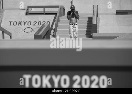 25th. JULI 2021 - TOKIO, JAPAN: Gustavo FILIPE aus Brasilien während der Tricks im Skateboarding Men's Street-Vorspiel bei den Olympischen Spielen 2020 in Tokio ( Stockfoto