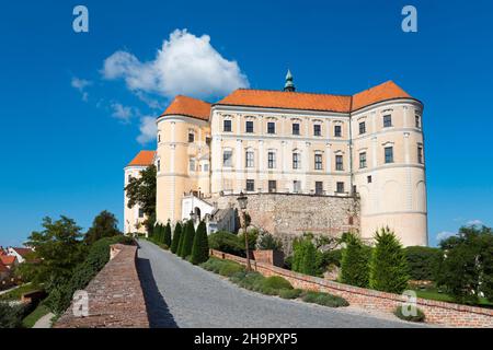Burg Mikulov oder Nikolsburg, Mikulov, Breclav-Bezirk, Jihomoravsky-Region, Südmähren, Tschechische Republik Stockfoto